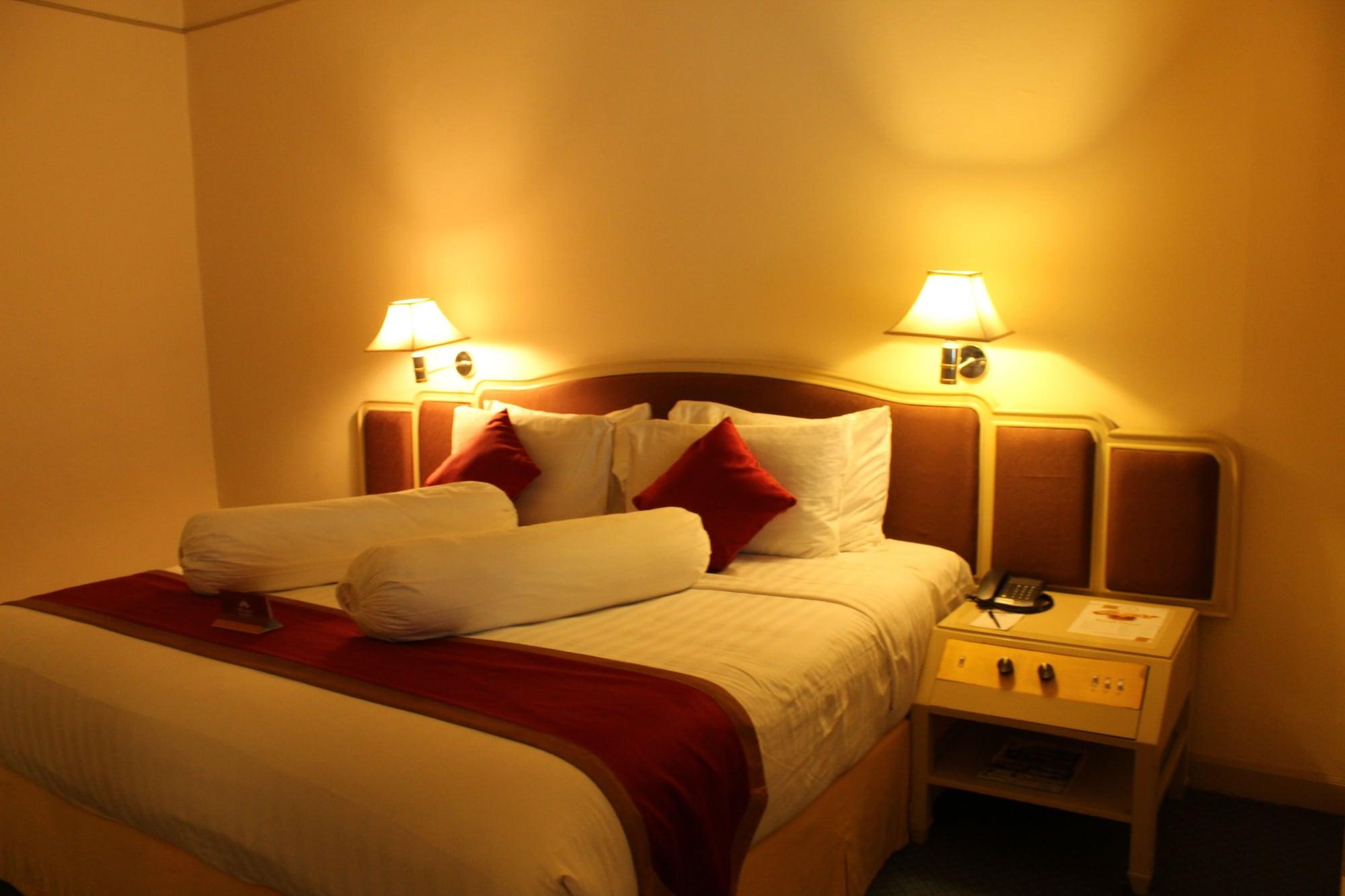 Grand Hotel Preanger Bandung Esterno foto