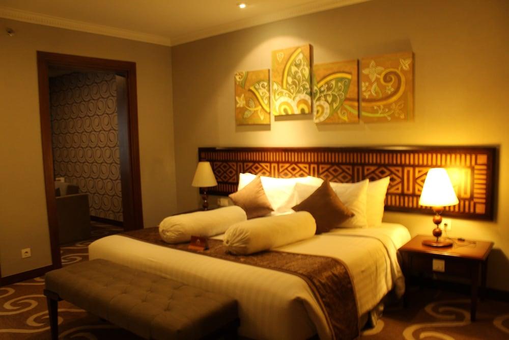 Grand Hotel Preanger Bandung Esterno foto