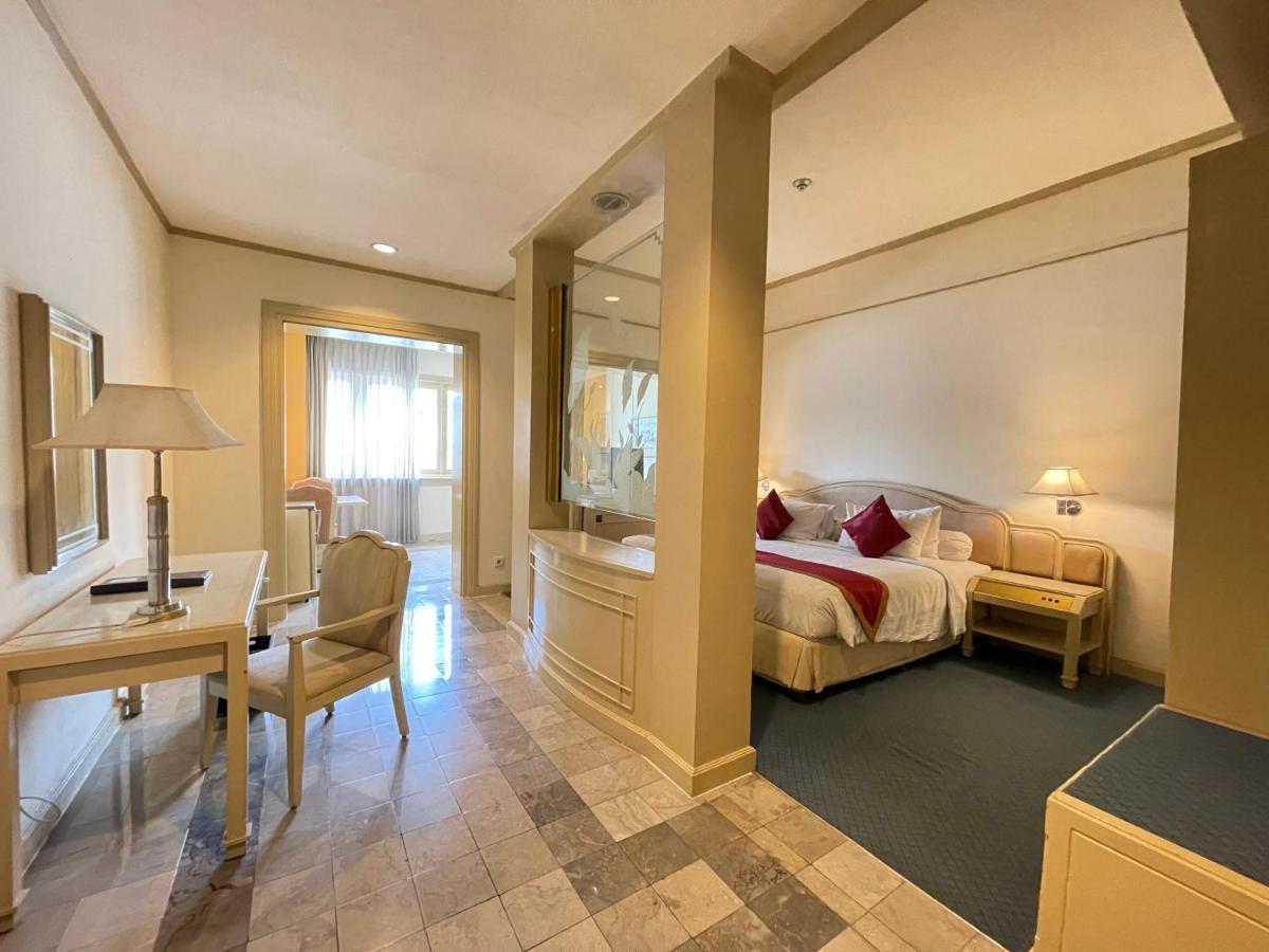Grand Hotel Preanger Bandung Esterno foto