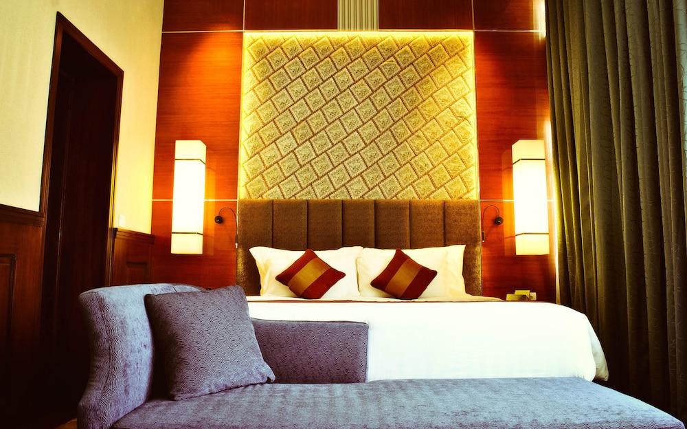 Grand Hotel Preanger Bandung Esterno foto