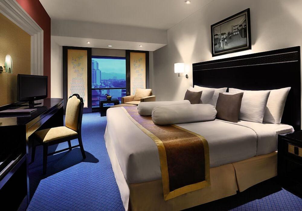 Grand Hotel Preanger Bandung Esterno foto