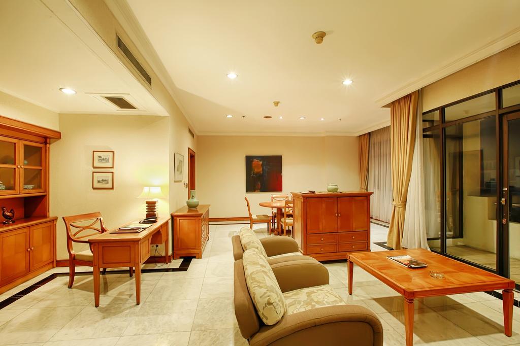Grand Hotel Preanger Bandung Esterno foto