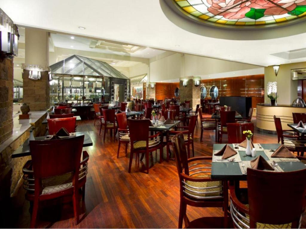 Grand Hotel Preanger Bandung Esterno foto