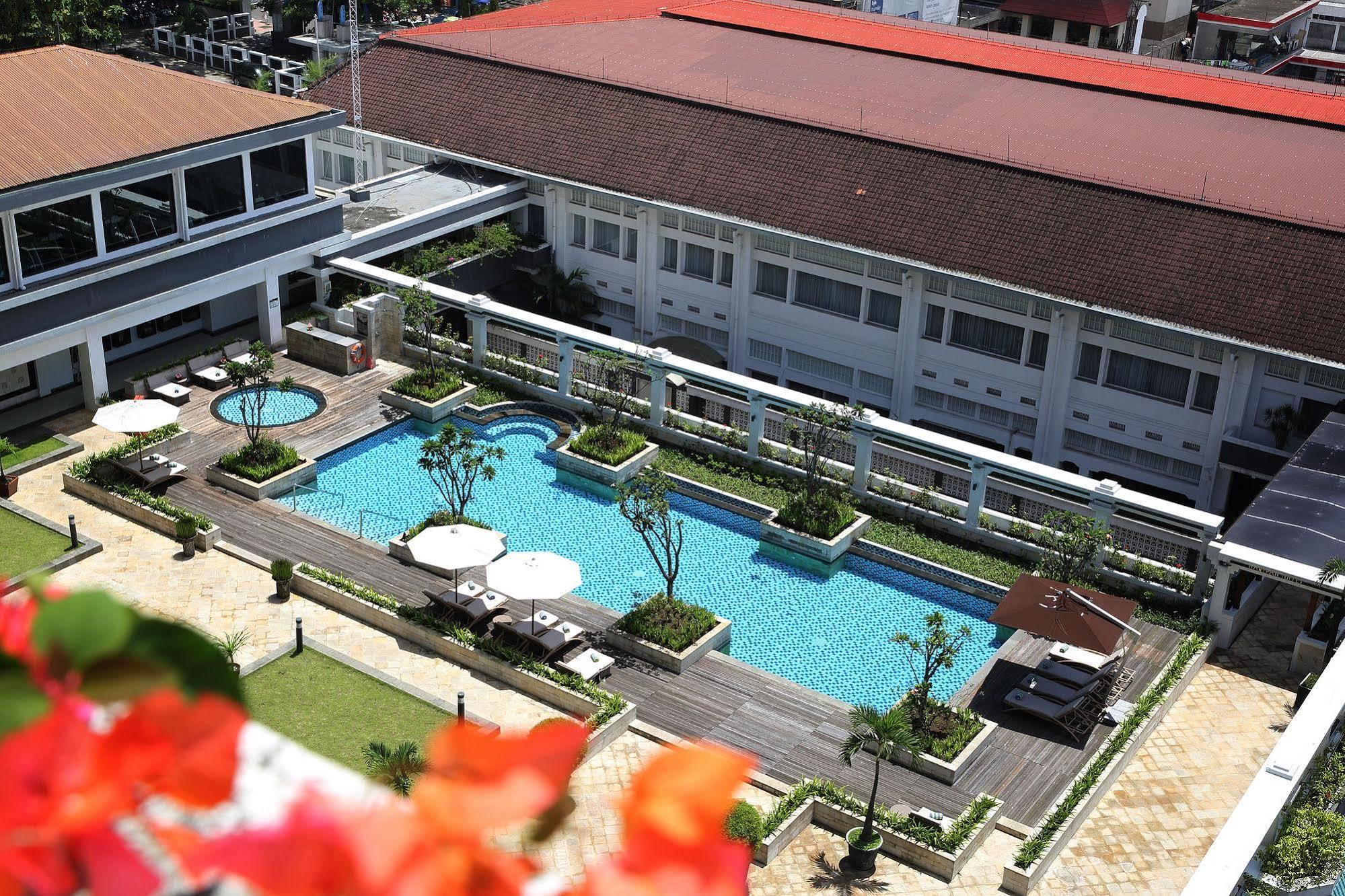 Grand Hotel Preanger Bandung Esterno foto